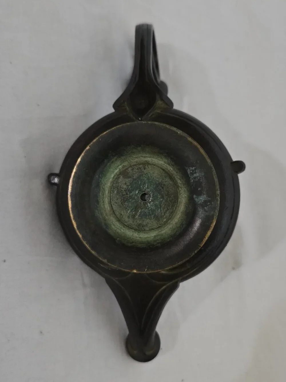 Antique Style Bronze Oil Lamp - Grand Tour Aladdin Style - Bronze